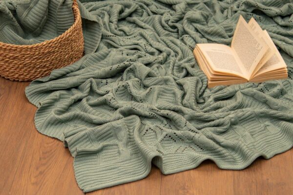 Aran Knit Bedspread – 1 Piece