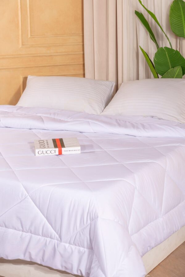 Hotel Quilt – 1 Piece