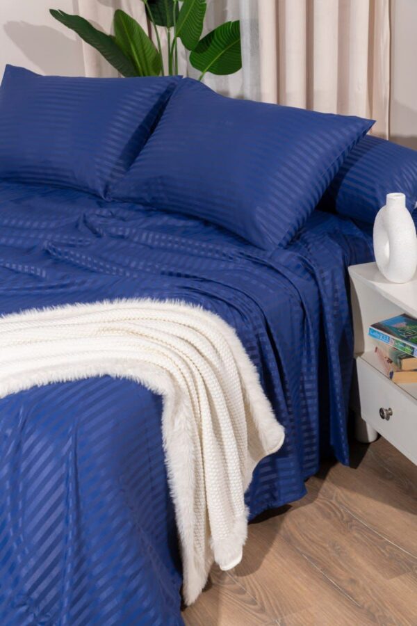 Julia Stripe Bed Set – 4 Pieces