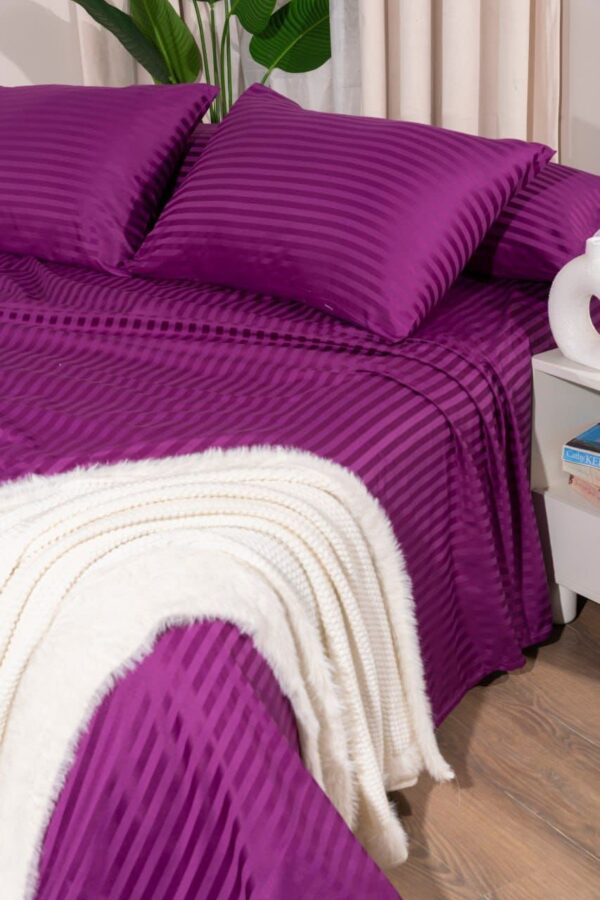 Julia Stripe Bed Set – 4 Pieces
