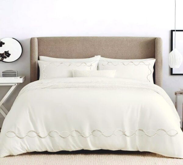 Embroidered Percale Bed Set – 4 Pieces 