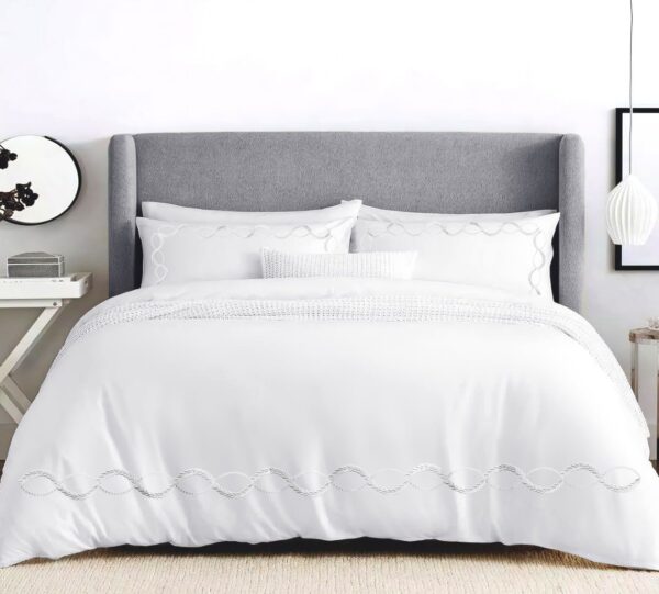 Embroidered Percale Bed Set – 4 Pieces 