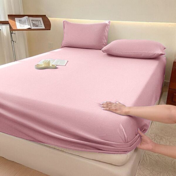 WhatsApp Image 2026-03-14 at 03.00.40 Joly Solid Fitted Sheet Set