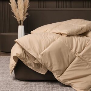 Royal Ostrich Feather Quilt