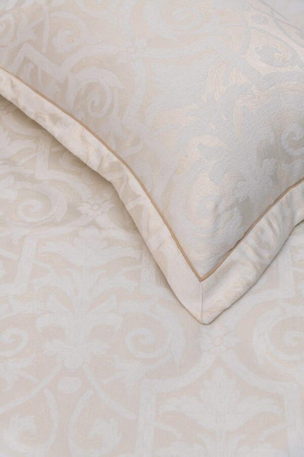 Amanda Jacquard Bedspread Set – 3 Pieces