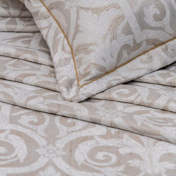 Amanda Jacquard Bedspread Set – 3 Pieces